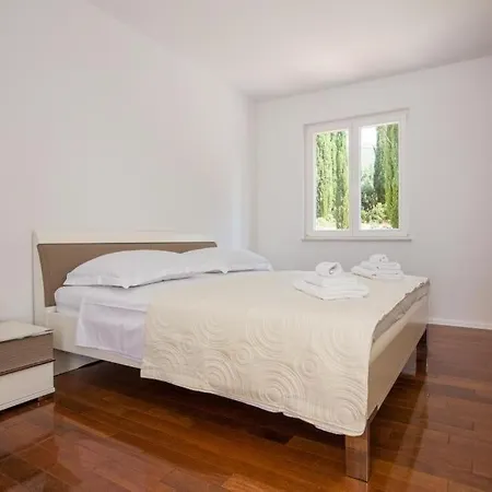Apartment Nina Orasac