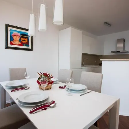 Nina Apartment Orasac